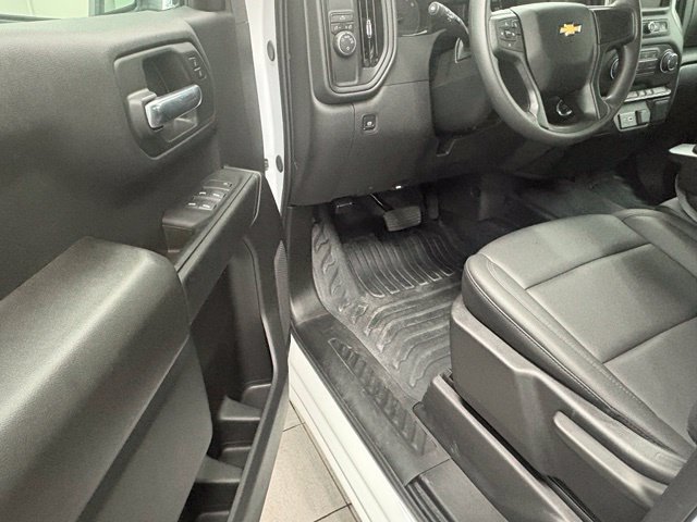 Used 2026 Chevrolet Silverado 1500 W/T w/ Trailering Package RWD image 9