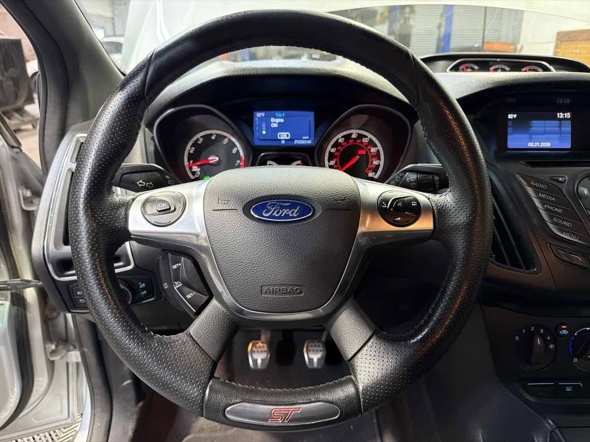 Used 2014 Ford Focus ST image 15