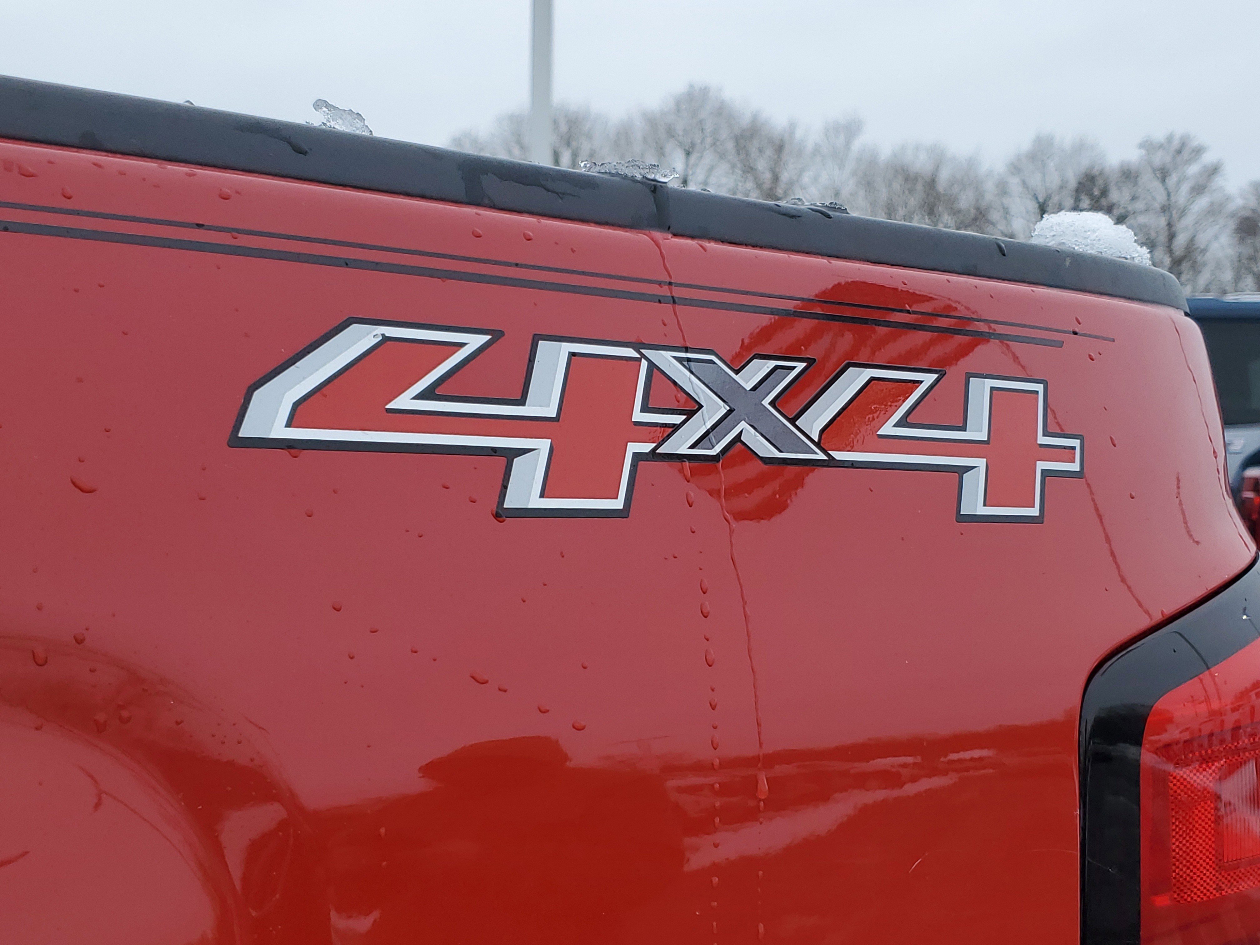 Used 2015 Chevrolet Silverado 2500 LT w/ Snow Plow Prep Package image 27