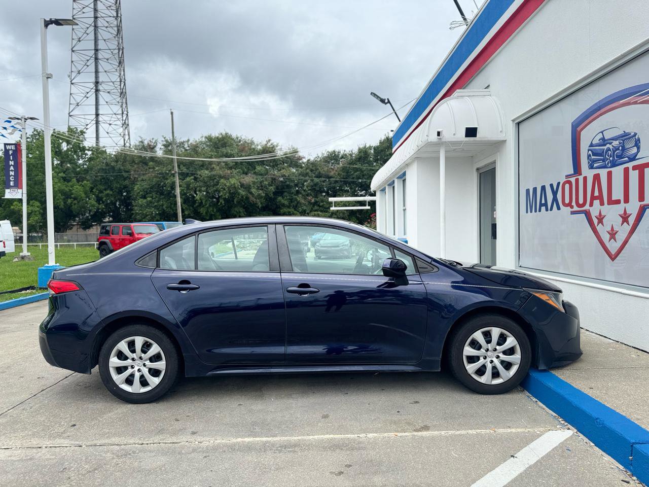 Used 2022 Toyota Corolla LE FWD image 28