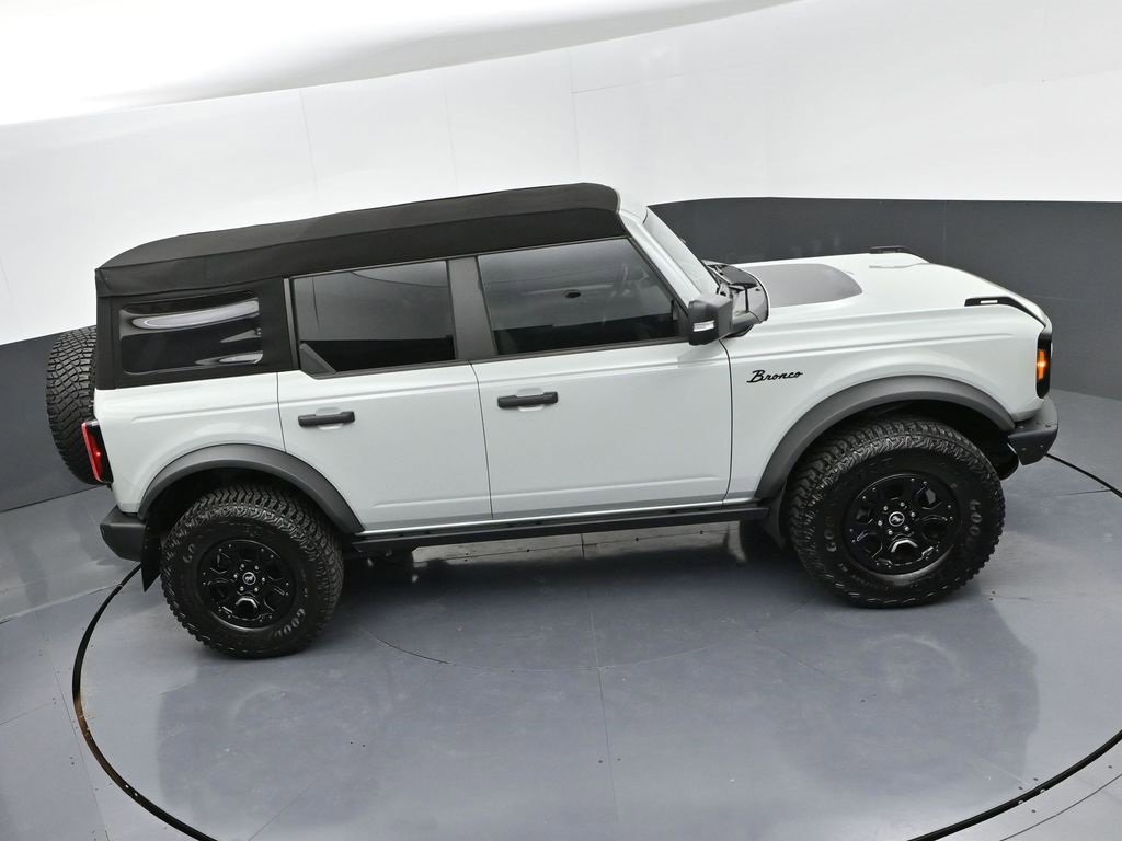 Used 2023 Ford Bronco Wildtrak image 44