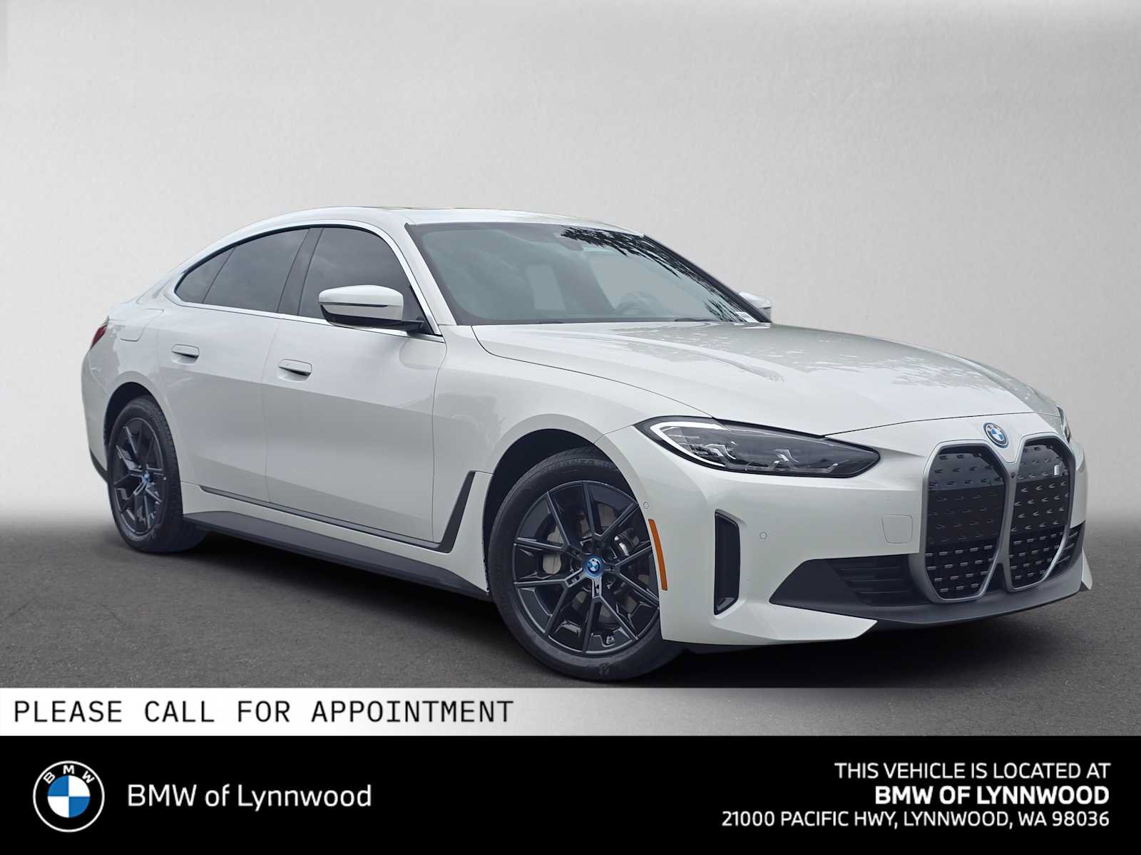 Used 2024 BMW i4 eDrive35 w/ Convenience Package RWD image 1