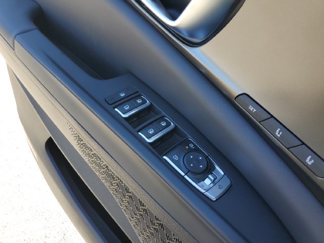 New 2027 Kia Carnival SX FWD image 25