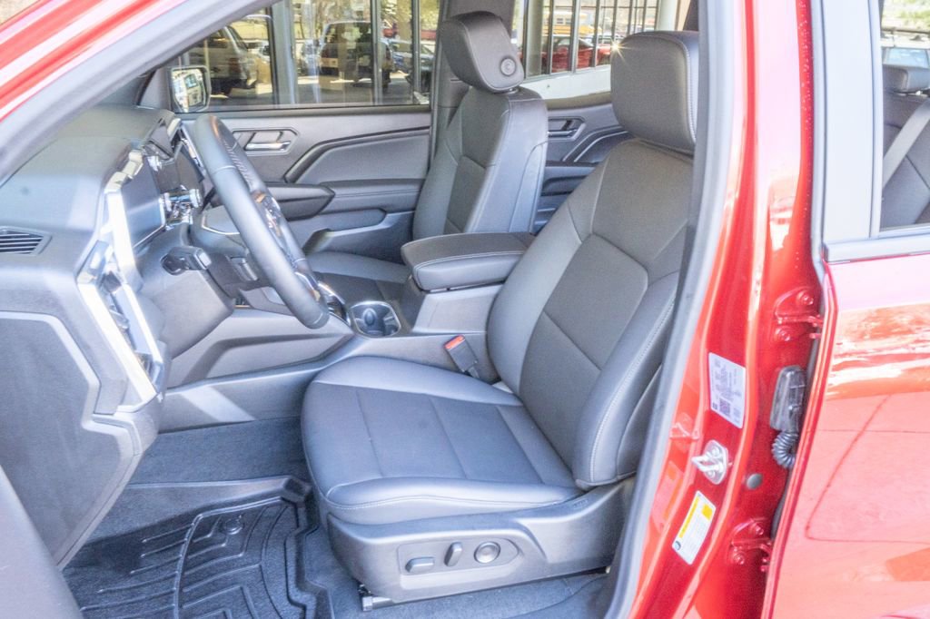 Used 2024 GMC Canyon Elevation w/ Elevation Premium Package image 8