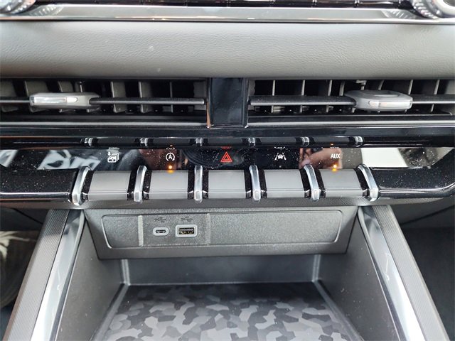 New 2026 GMC Canyon Elevation w/ Convenience Package image 22