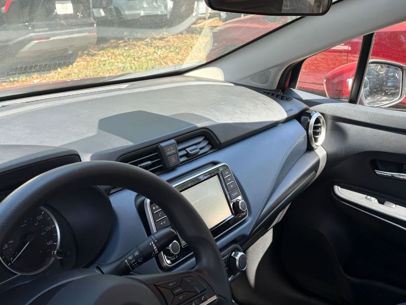 Used 2025 Nissan Versa SV FWD image 34