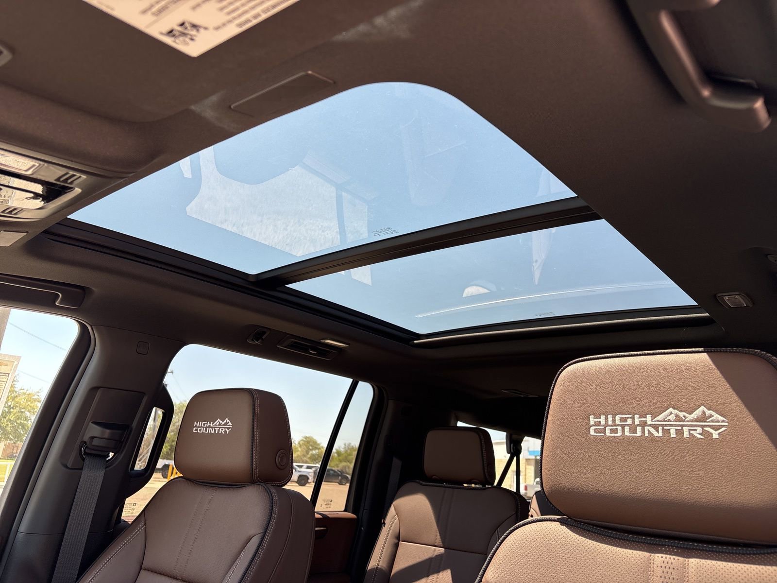 New 2026 Chevrolet Suburban High Country image 11