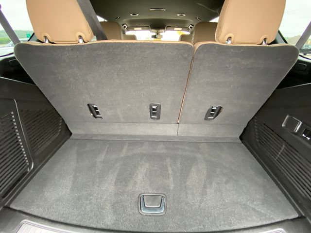 Used 2022 Chevrolet Tahoe Premier AWD/4WD image 17