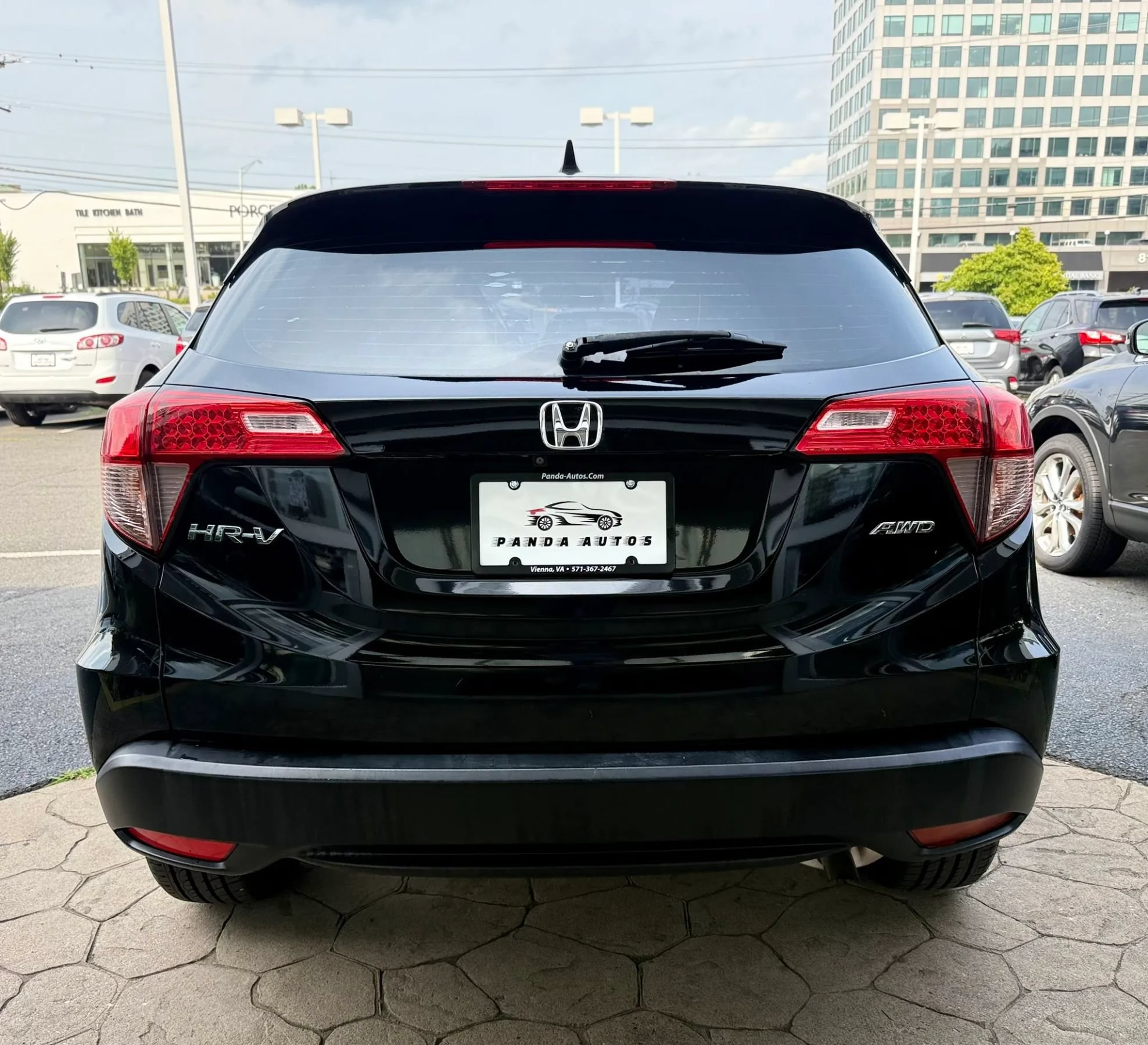 Used 2016 Honda HR-V LX image 6