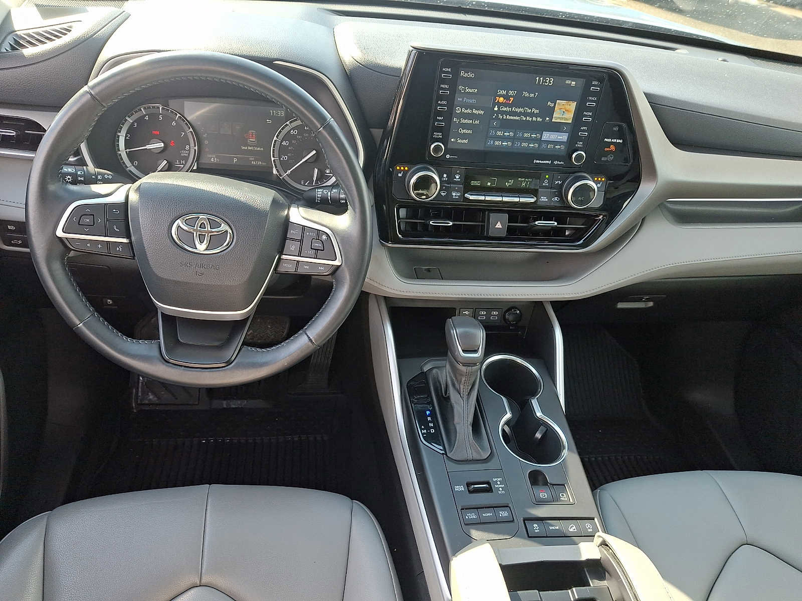 Certified 2022 Toyota Highlander XLE image 16