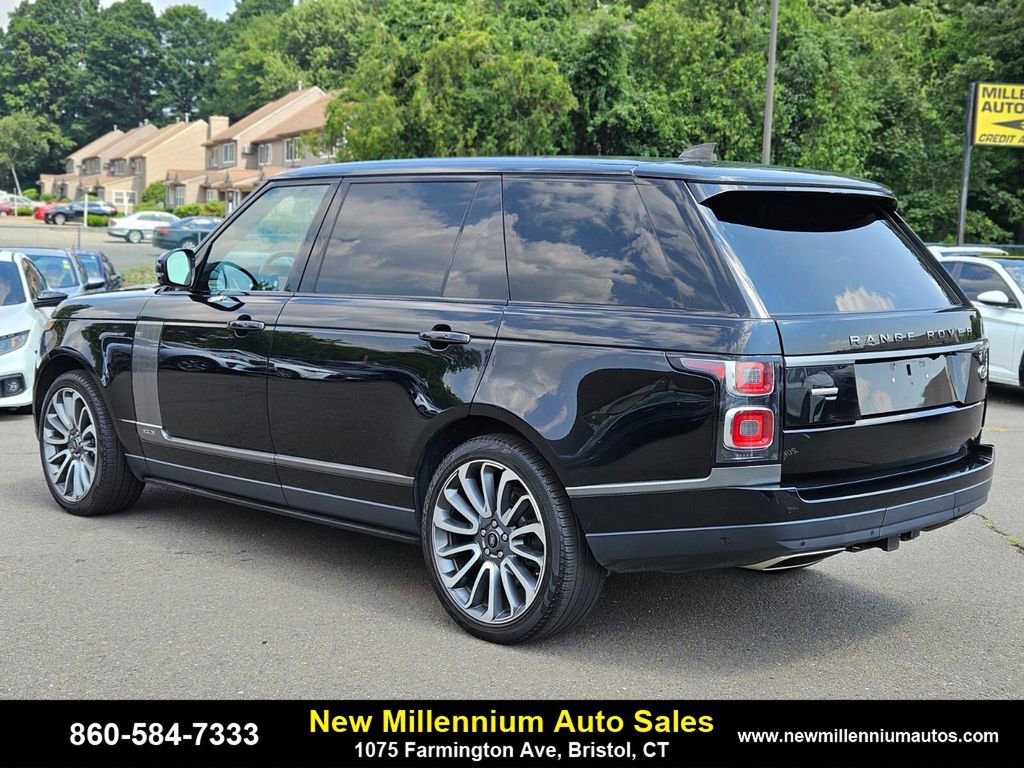Used 2021 Land Rover Range Rover Long Wheelbase Autobiography image 3
