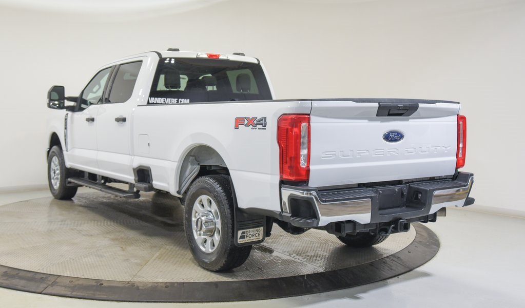 Used 2023 Ford F250 XLT w/ FX4 Off-Road Package image 9