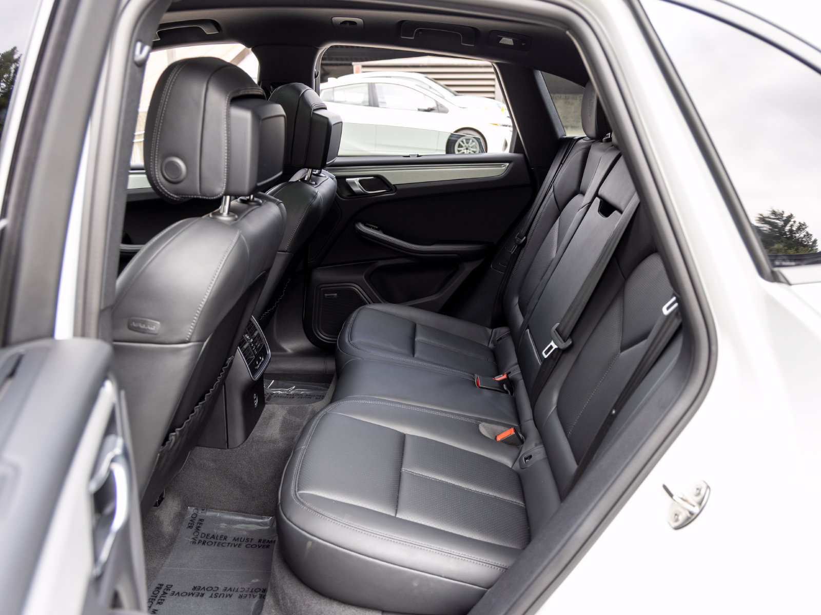 Used 2026 Porsche Macan AWD/4WD image 51