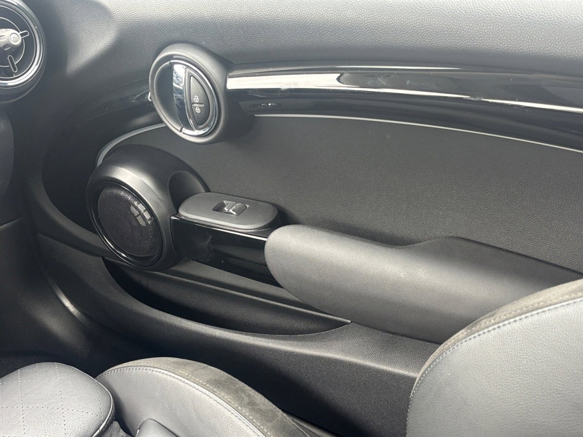 Used 2022 MINI Cooper S image 30