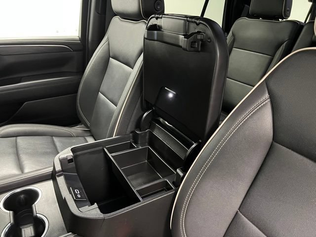 Used 2024 GMC Yukon SLT AWD/4WD image 41
