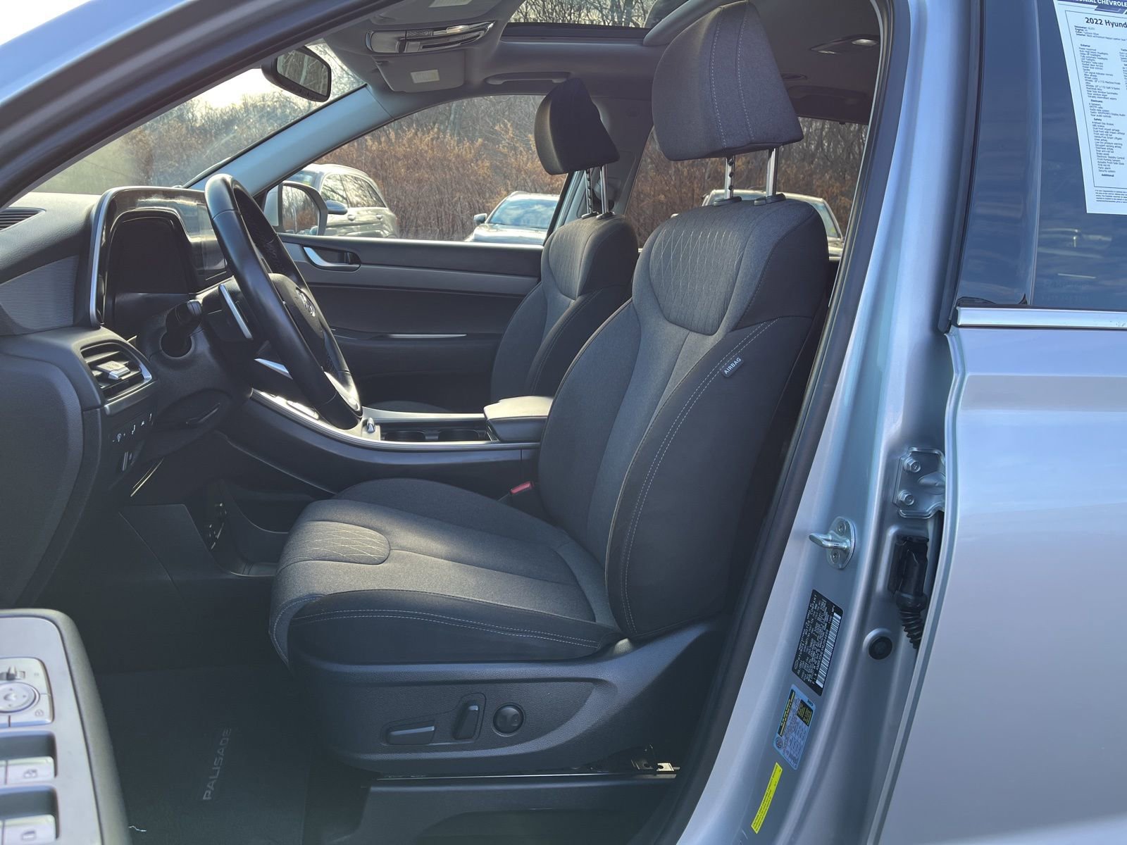 Used 2022 Hyundai Palisade SEL w/ Convenience Package image 12