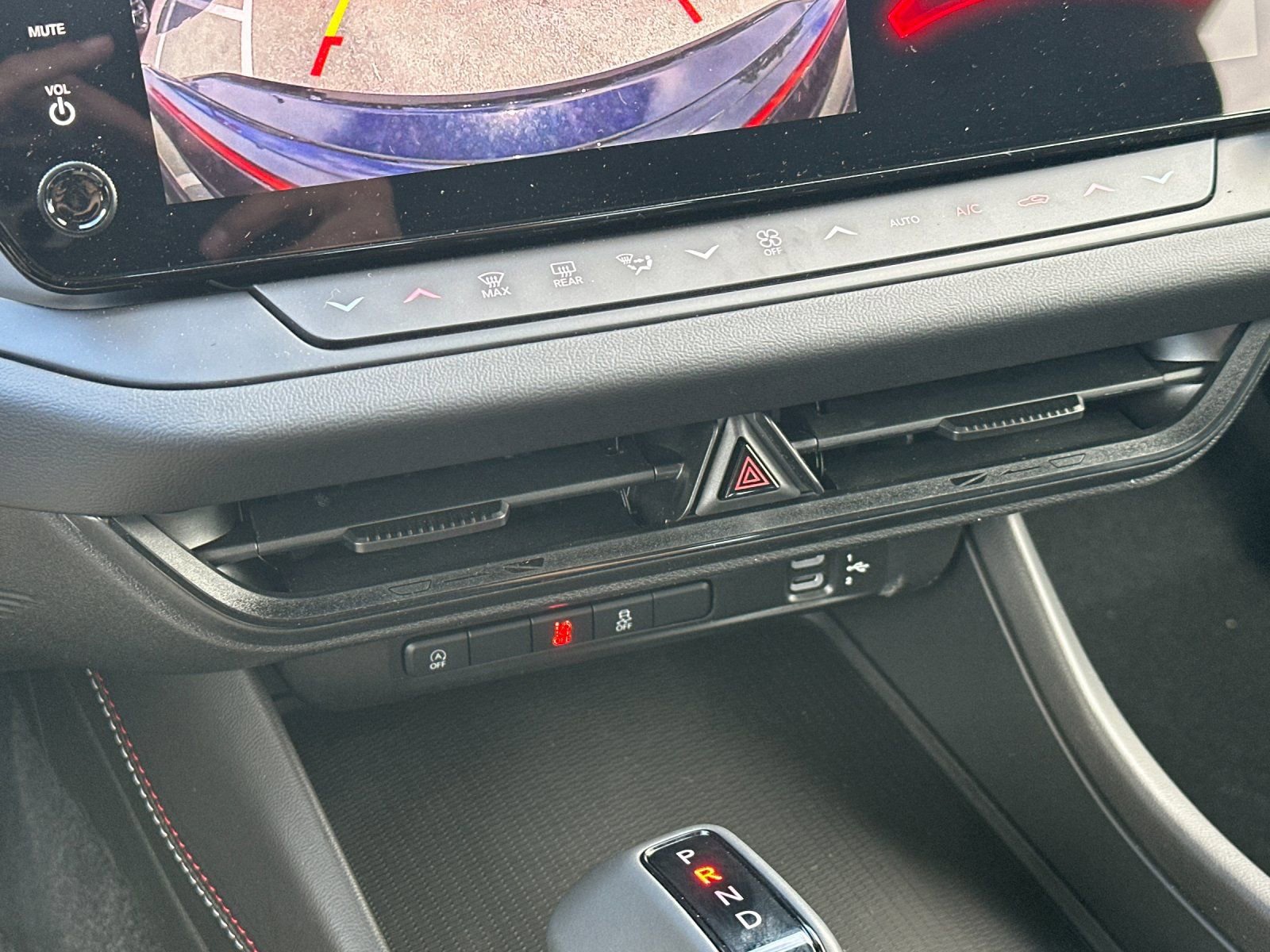 New 2026 Dodge Charger R/T AWD/4WD image 18