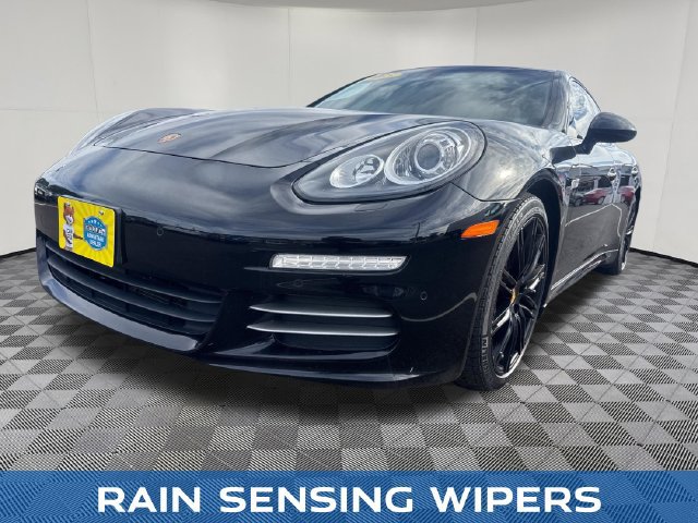 Used 2015 Porsche Panamera 4 AWD/4WD image 33