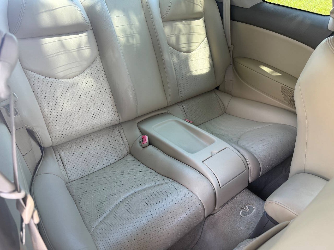 Used 2009 INFINITI G37 Journey w/ Premium Pkg RWD image 8