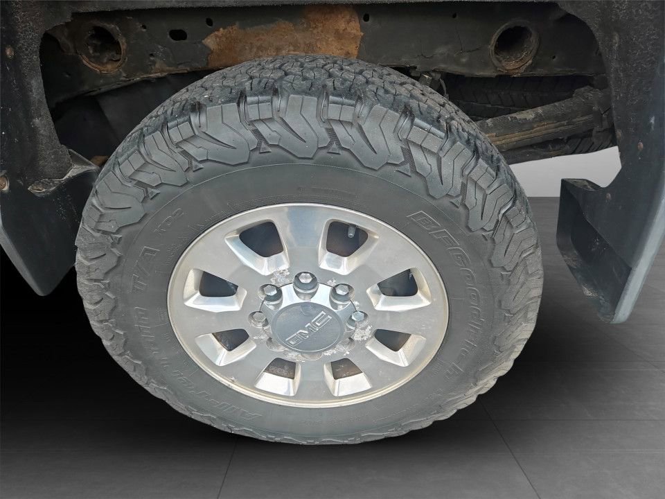 Used 2015 GMC Sierra 2500 SLT w/ Duramax Plus Package image 33