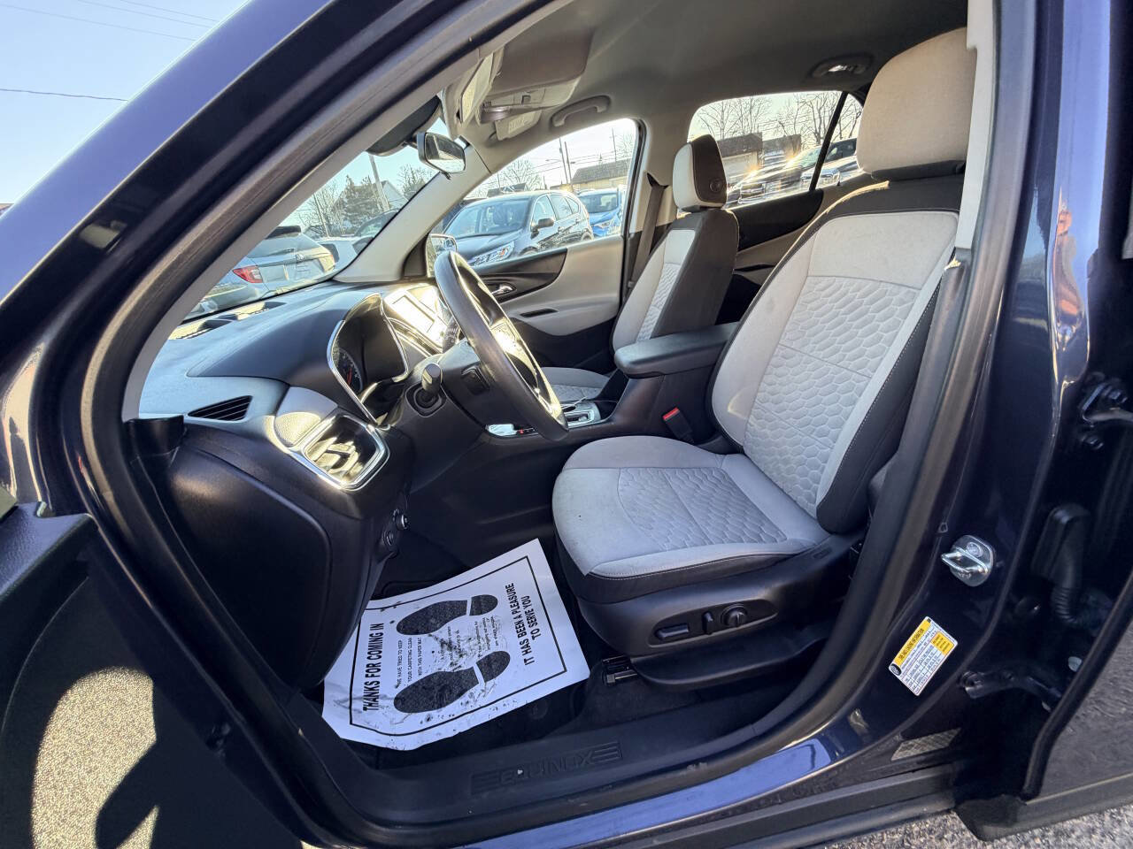 Used 2018 Chevrolet Equinox LT FWD image 35
