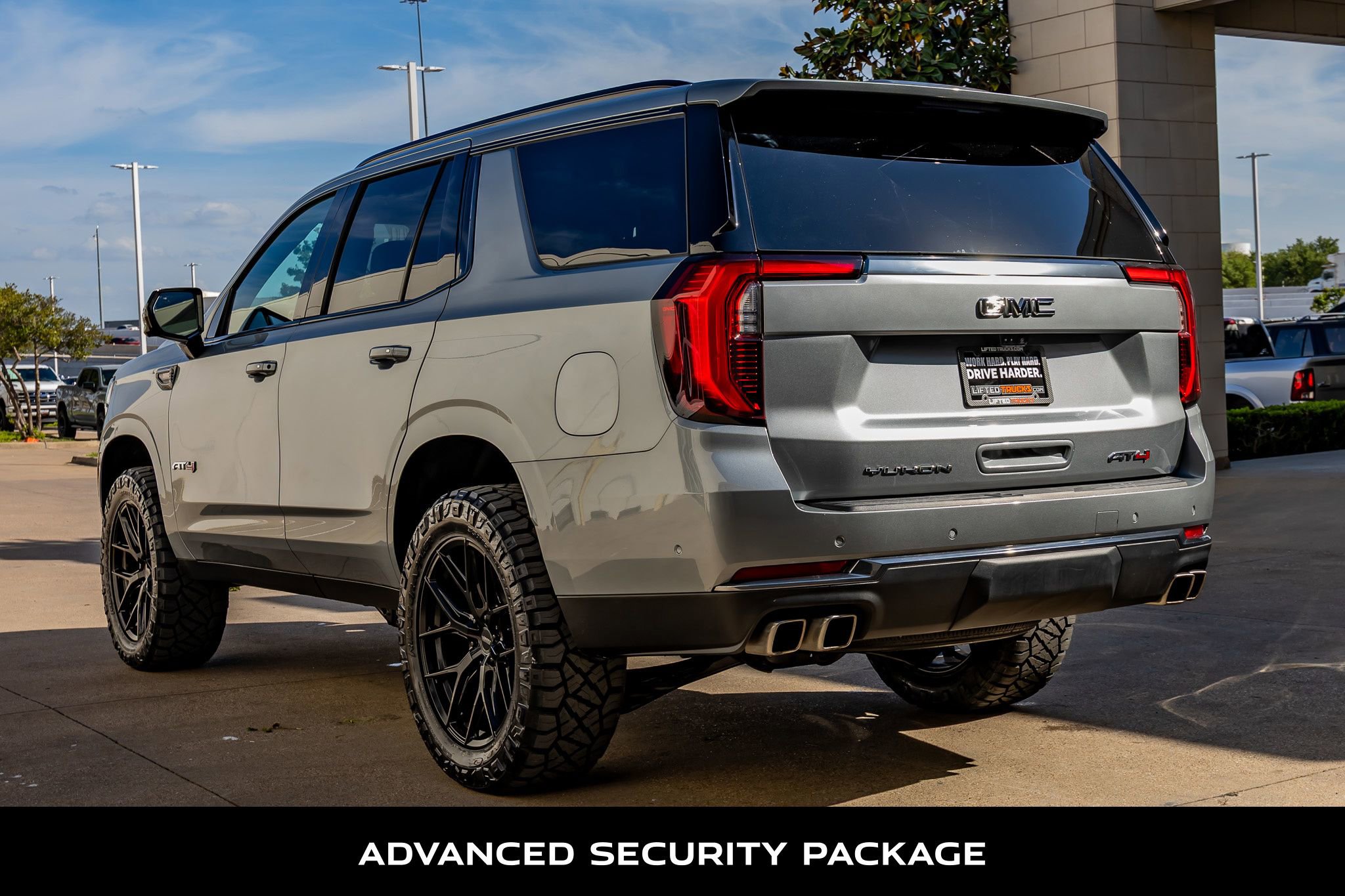 Used 2025 GMC Yukon AT4 w/ Premium Trailering Package image 7