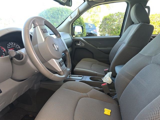 Used 2019 Nissan Frontier SV w/ Value Truck Package image 11