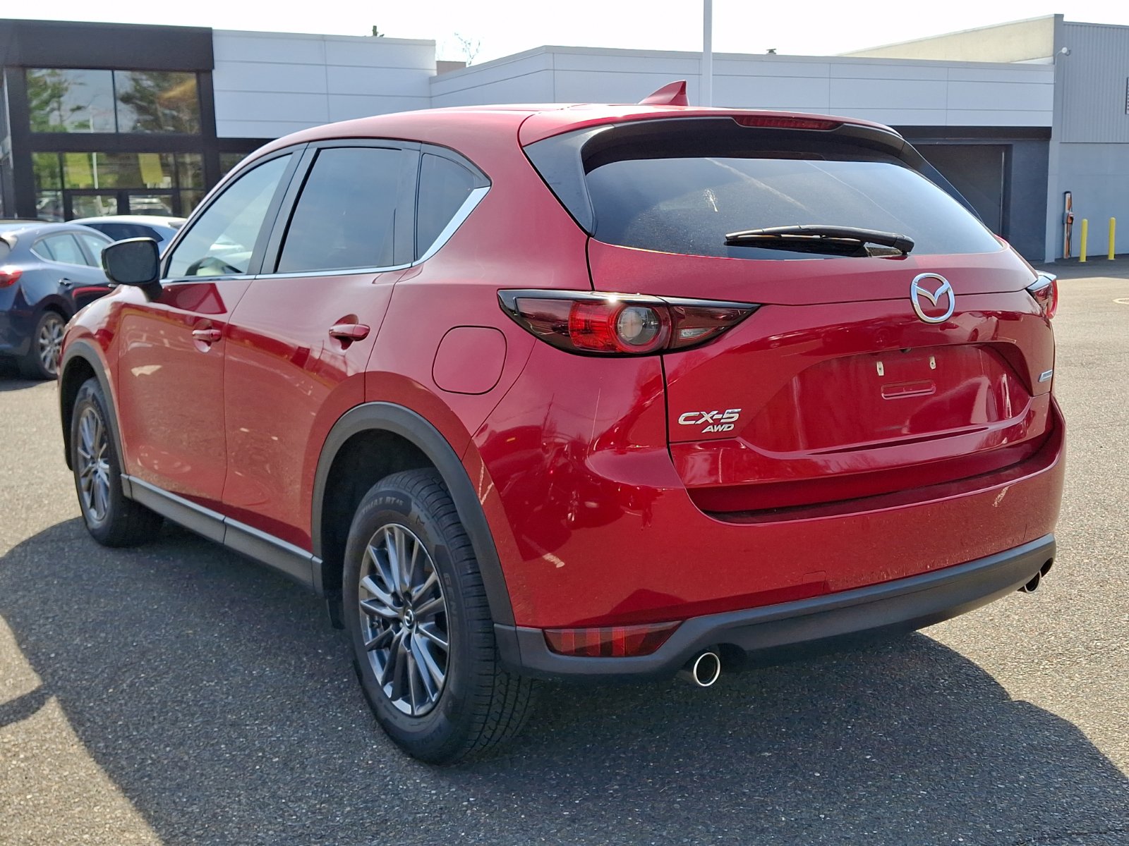 Used 2019 MAZDA CX-5 Touring image 4