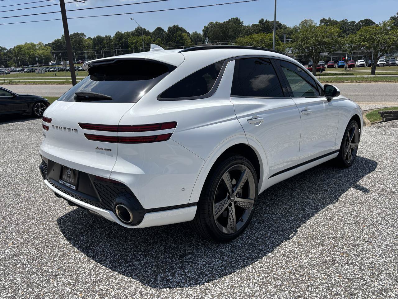 Used 2022 Genesis GV70 3.5T Sport w/ Sport Prestige Package AWD/4WD image 5