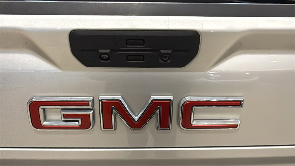 Used 2022 GMC Sierra 1500 SLT w/ SLT Premium Plus Package image 9