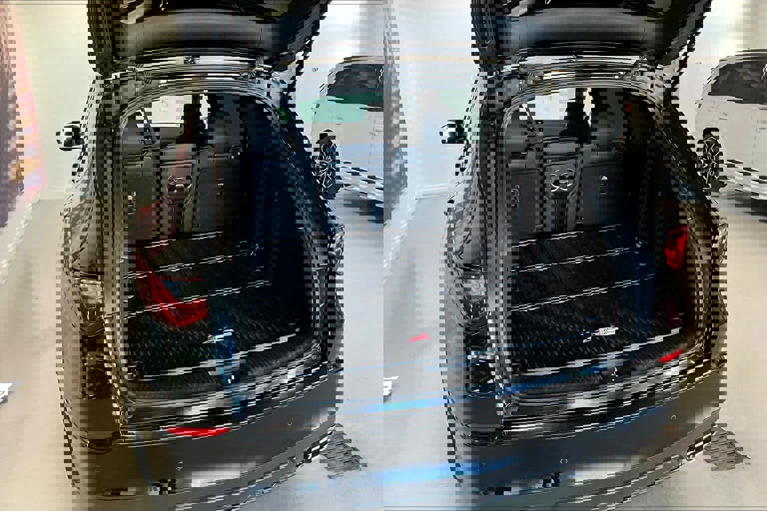 Used 2023 Acura MDX A-Spec image 16