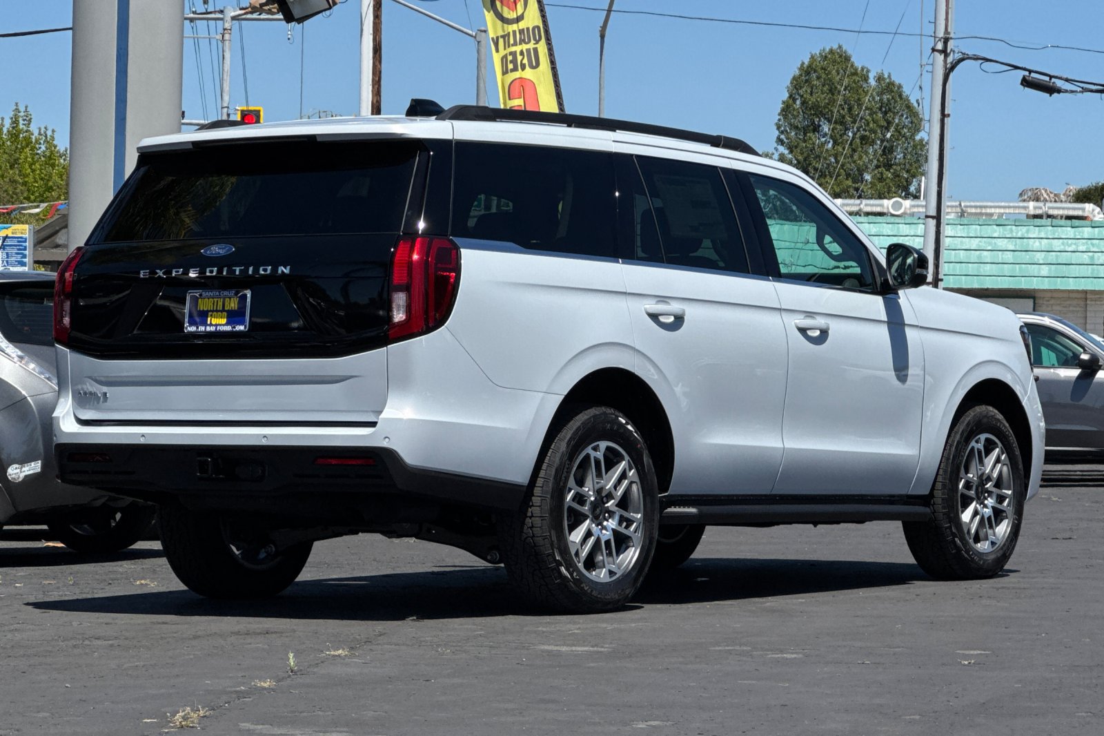 New 2026 Ford Expedition Active AWD/4WD image 3