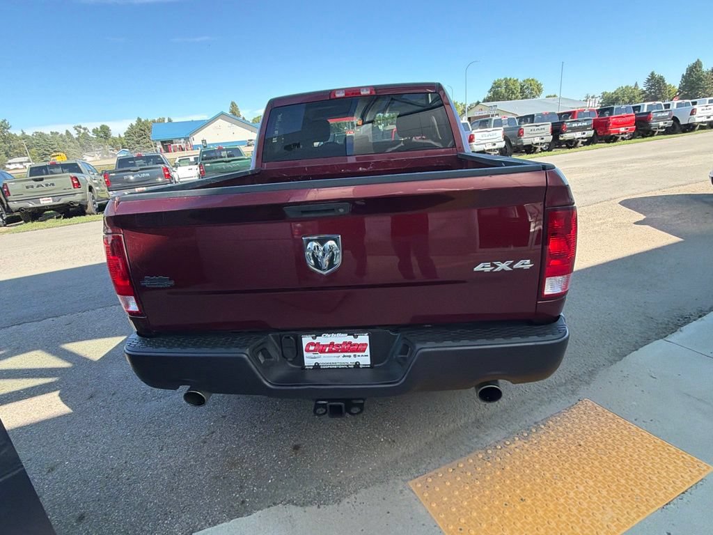 Used 2017 RAM 1500 Express w/ Express Value Package AWD/4WD image 5