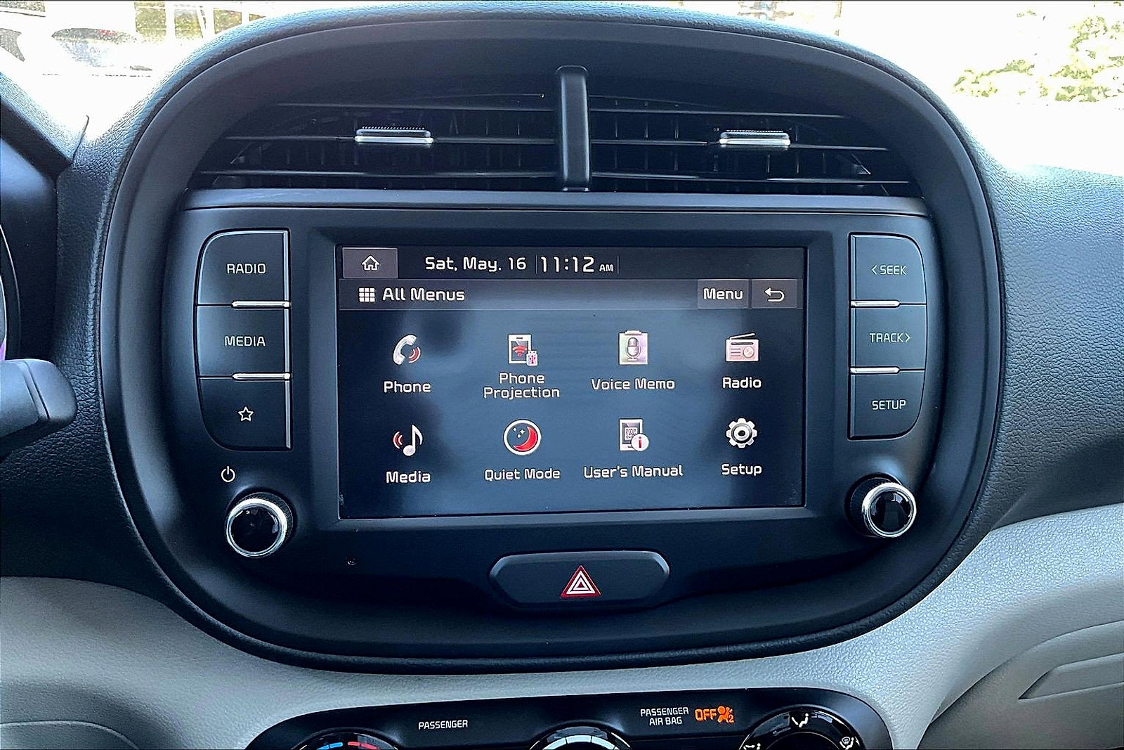 Used 2025 Kia Soul LX FWD image 23