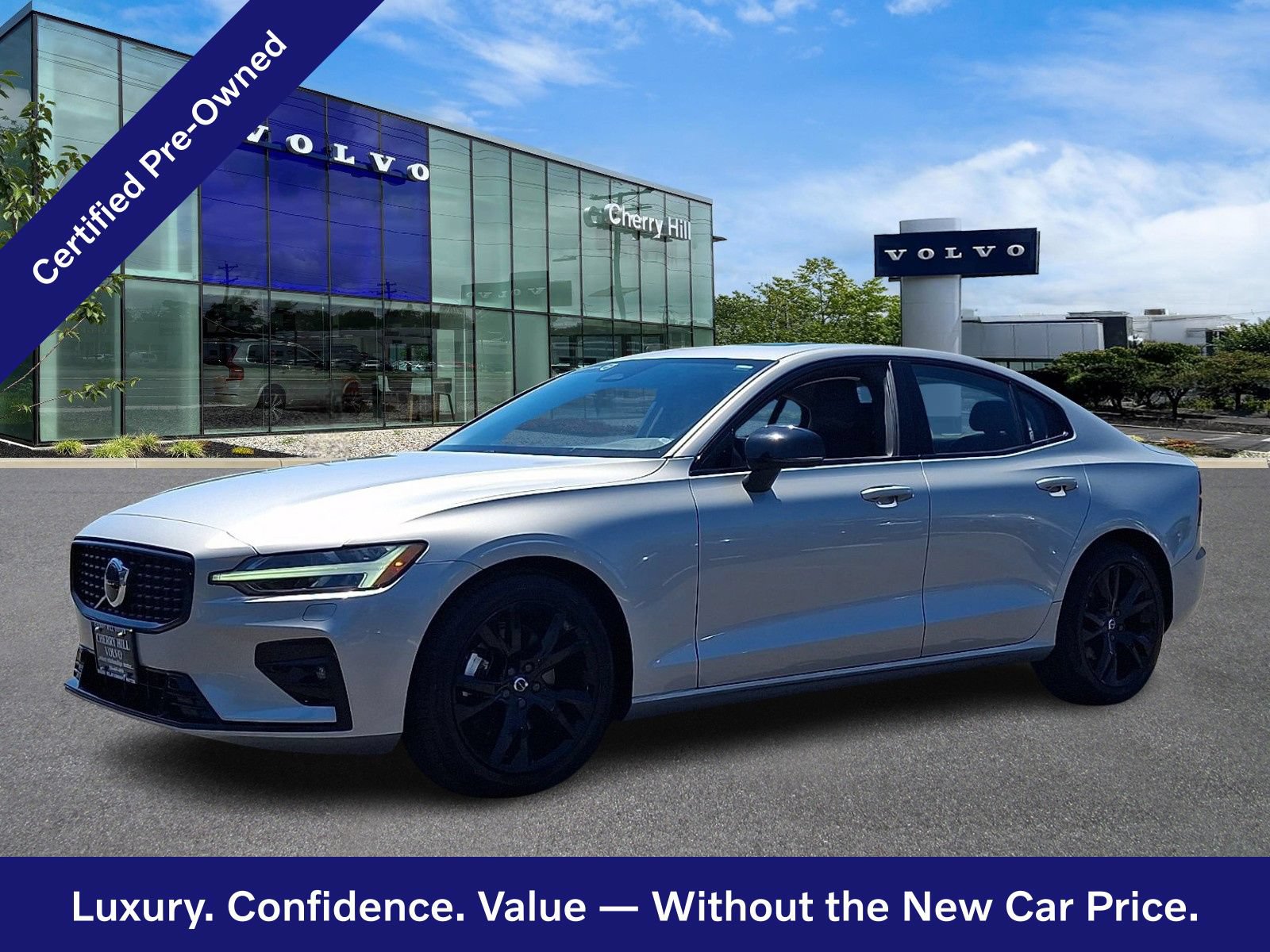Certified 2025 Volvo S60 B5 Core AWD/4WD image 3