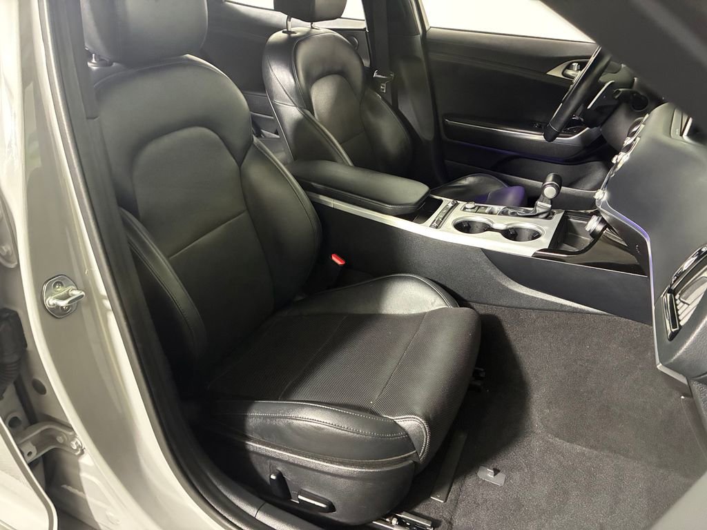 Used 2019 Kia Stinger GT1 image 28