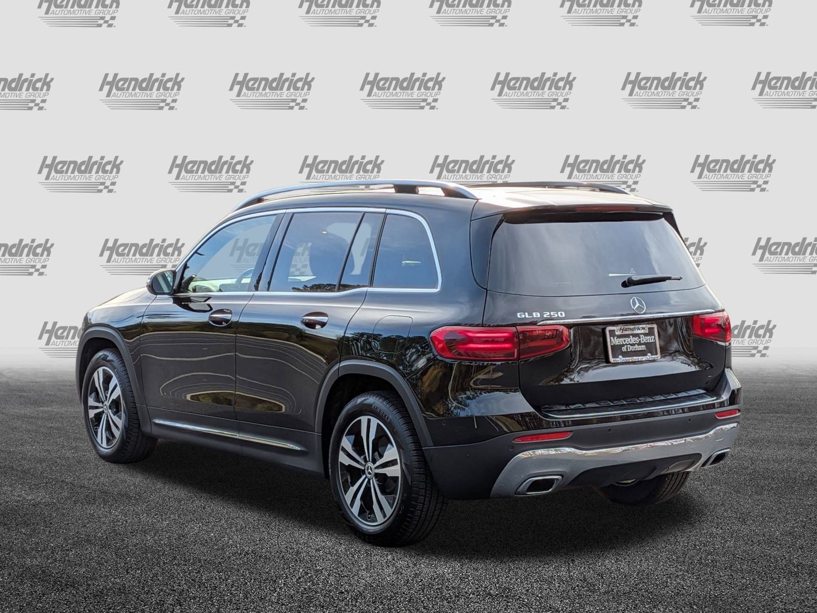 New 2026 Mercedes-Benz GLB 250 image 8