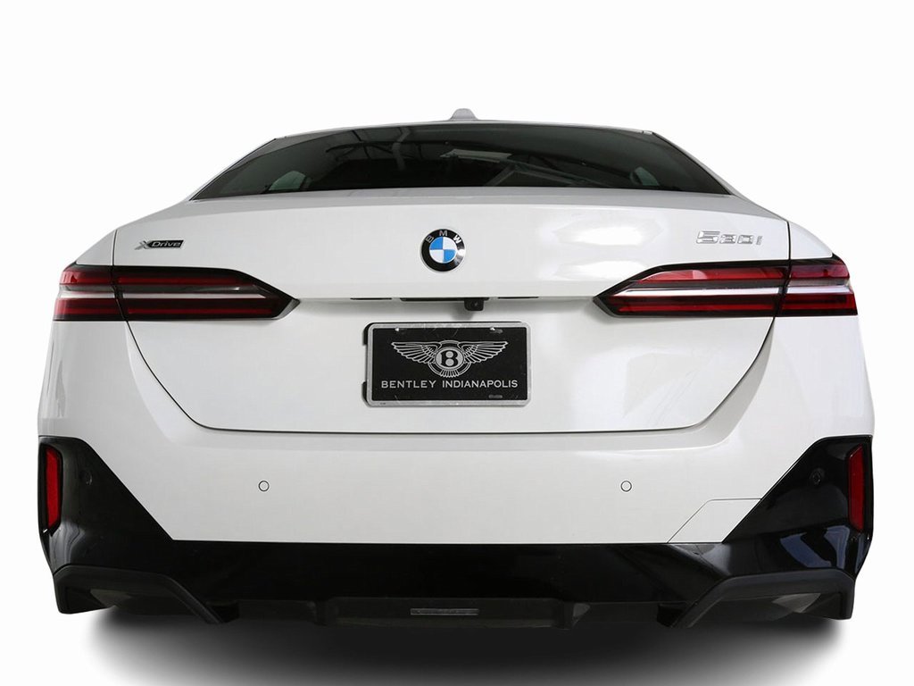 Used 2024 BMW 530i xDrive w/ M Sport Package image 8