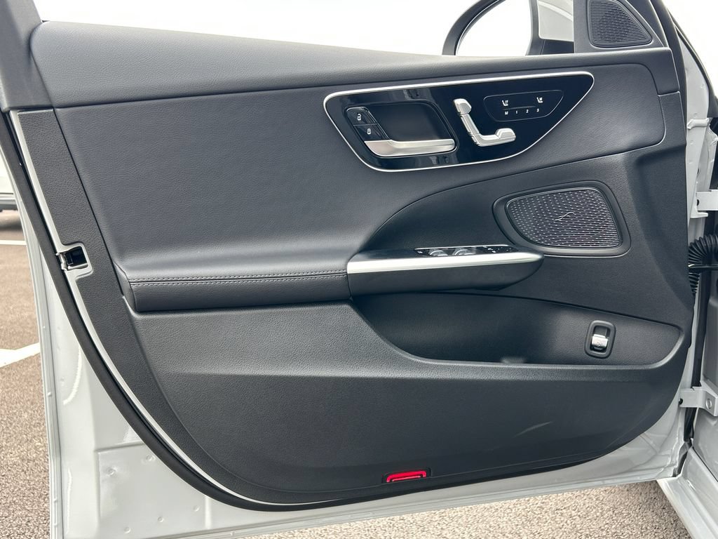 New 2026 Mercedes-Benz C 300 4MATIC Sedan image 10