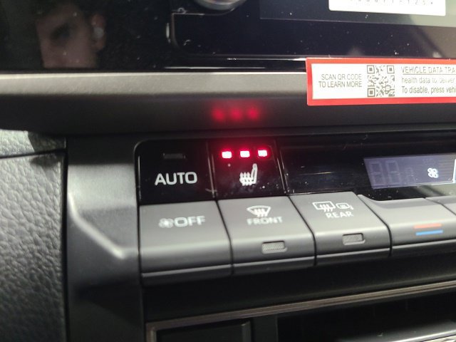 New 2027 Toyota Camry SE w/ Convenience Package FWD image 28