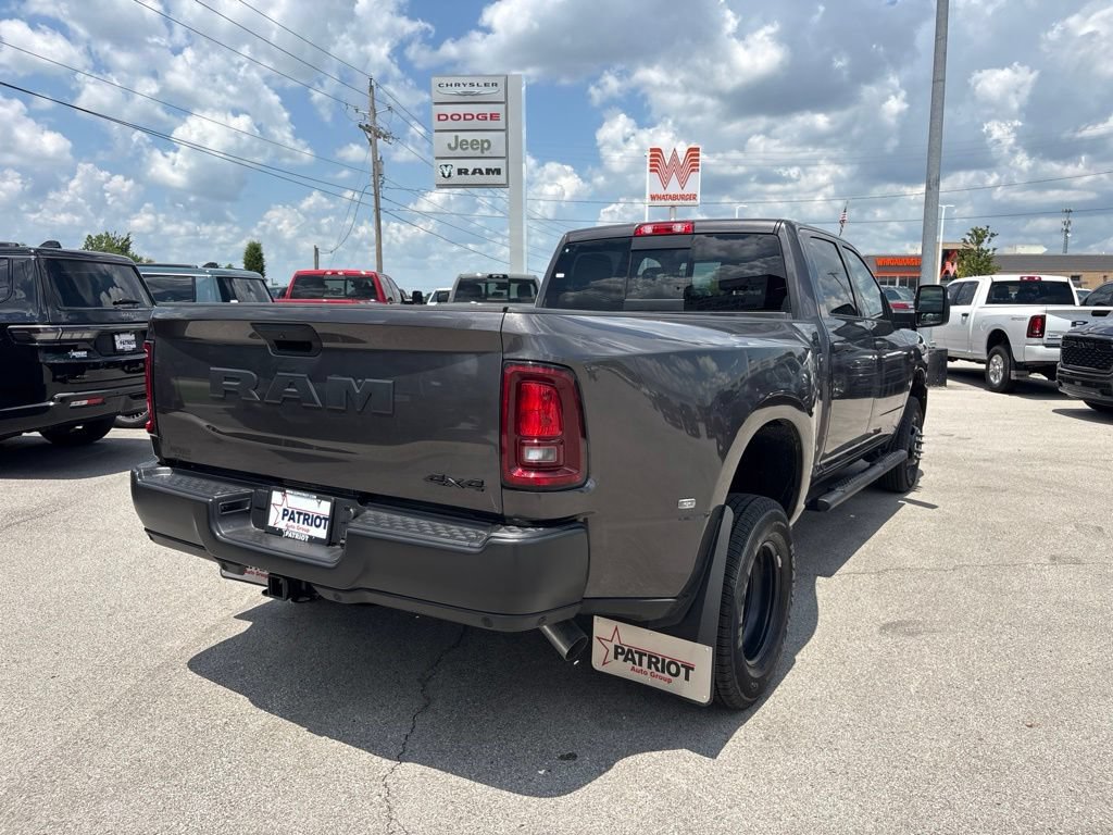 New 2026 RAM 3500 Tradesman AWD/4WD image 24
