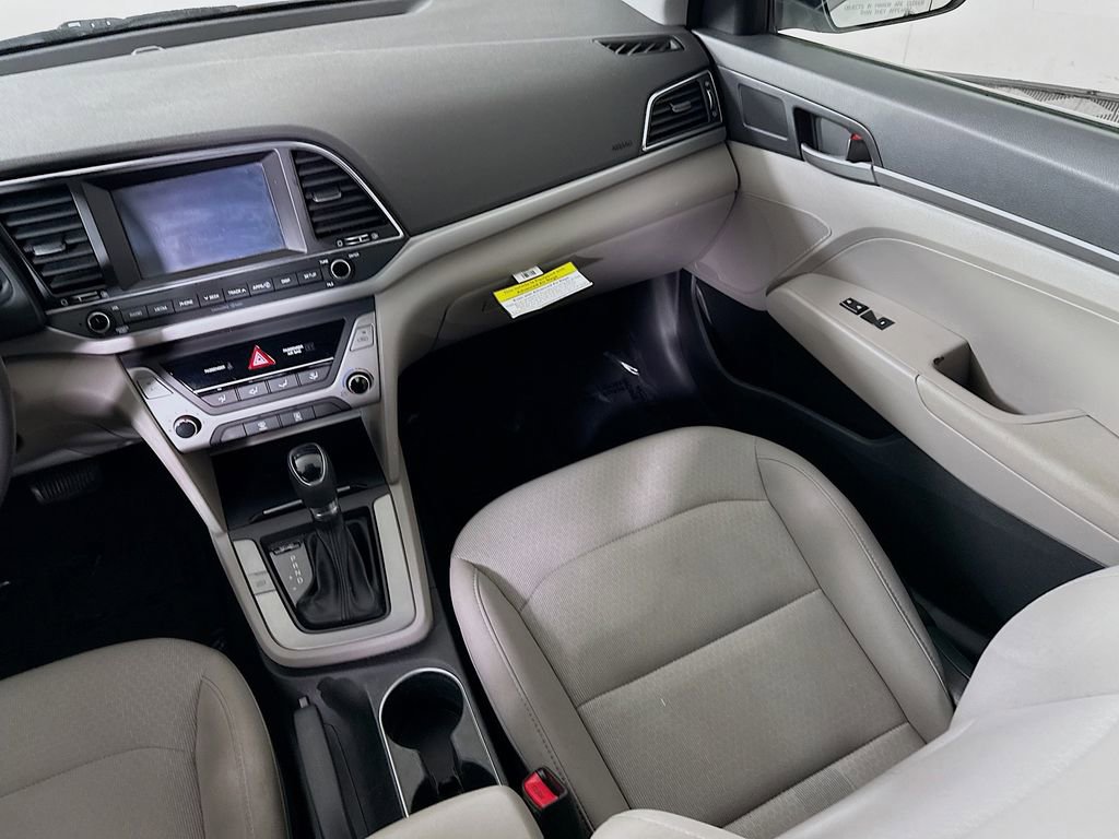 Used 2018 Hyundai Elantra SE w/ SE Connectivity Package 04 FWD image 24