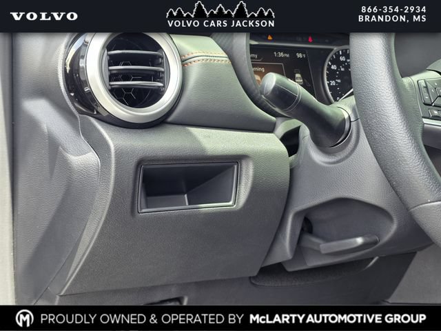 Used 2024 Nissan Versa SR w/ Trunk Package FWD image 18