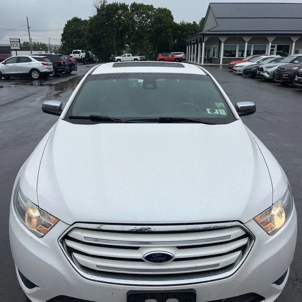 Used 2013 Ford Taurus Limited AWD/4WD image 15