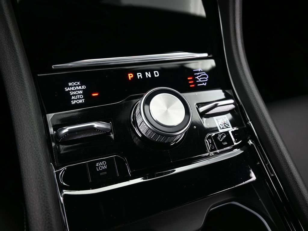 Used 2024 Jeep Grand Cherokee Overland w/ Luxury Tech Group IV image 31