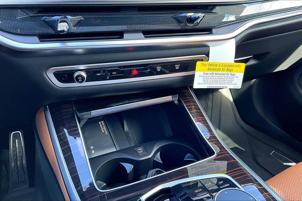 New 2026 BMW X5 xDrive40i w/ M Sport Package AWD/4WD image 18