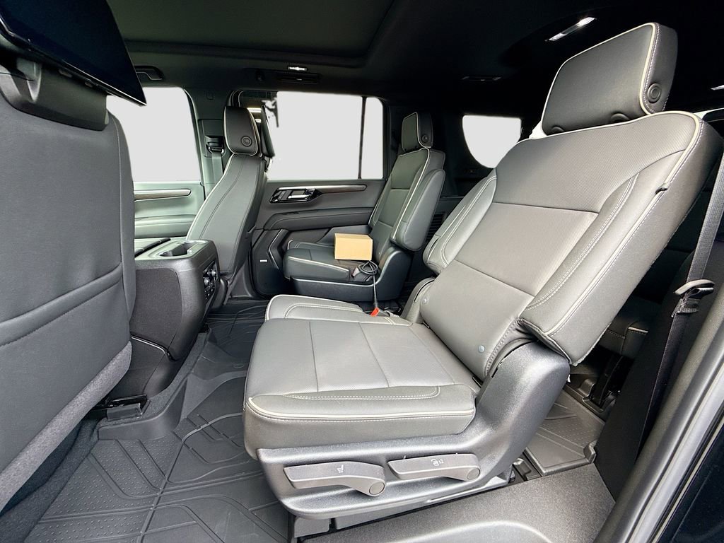 New 2026 Chevrolet Suburban Premier AWD/4WD image 26