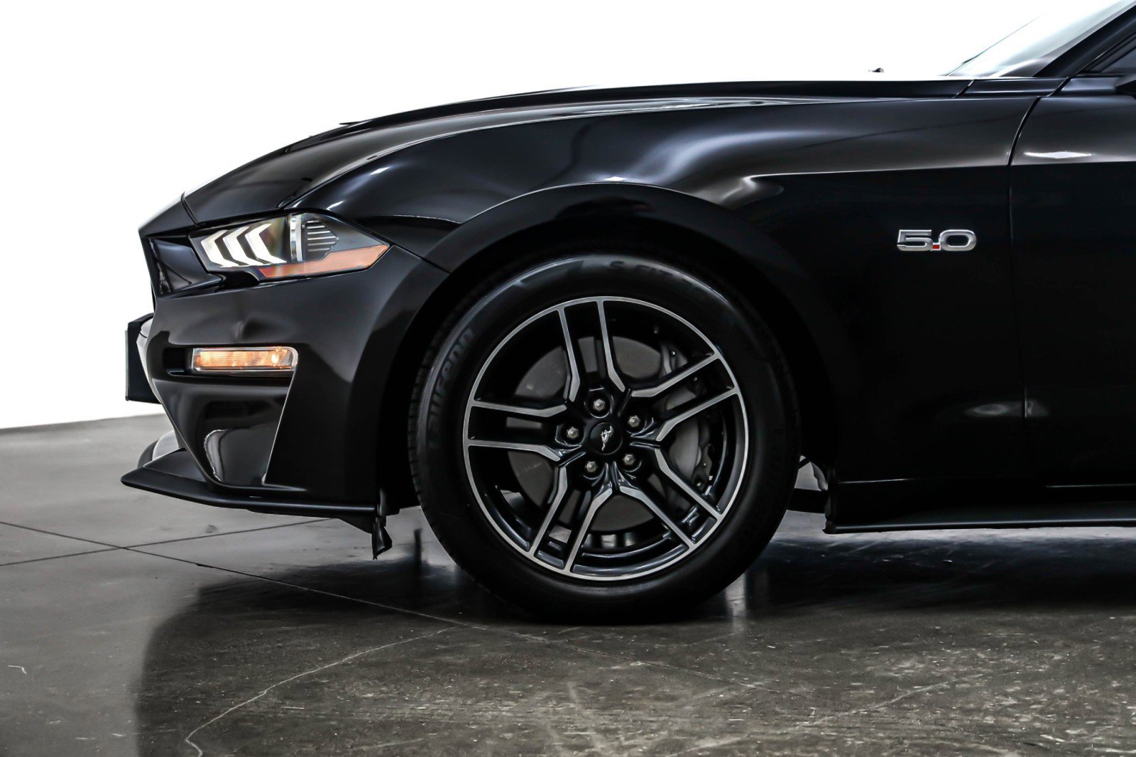 Used 2022 Ford Mustang GT Premium image 9