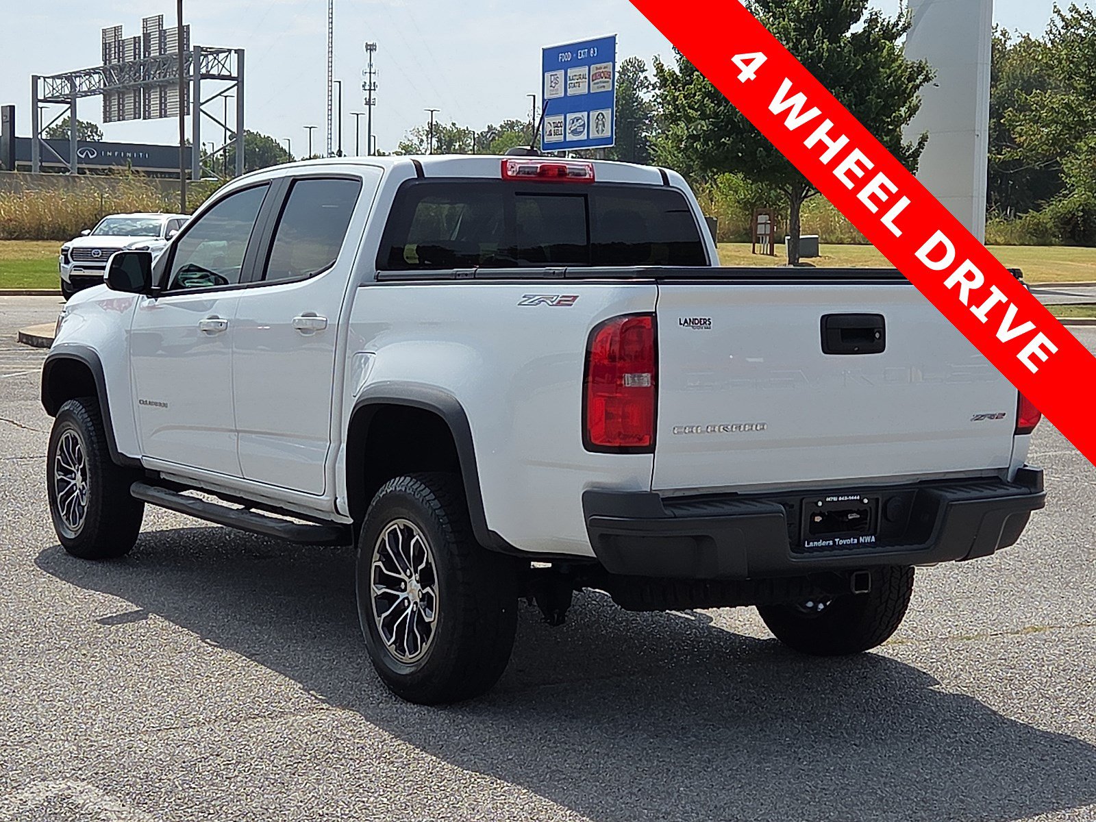 Used 2022 Chevrolet Colorado ZR2 w/ LPO, Power Package AWD/4WD image 4