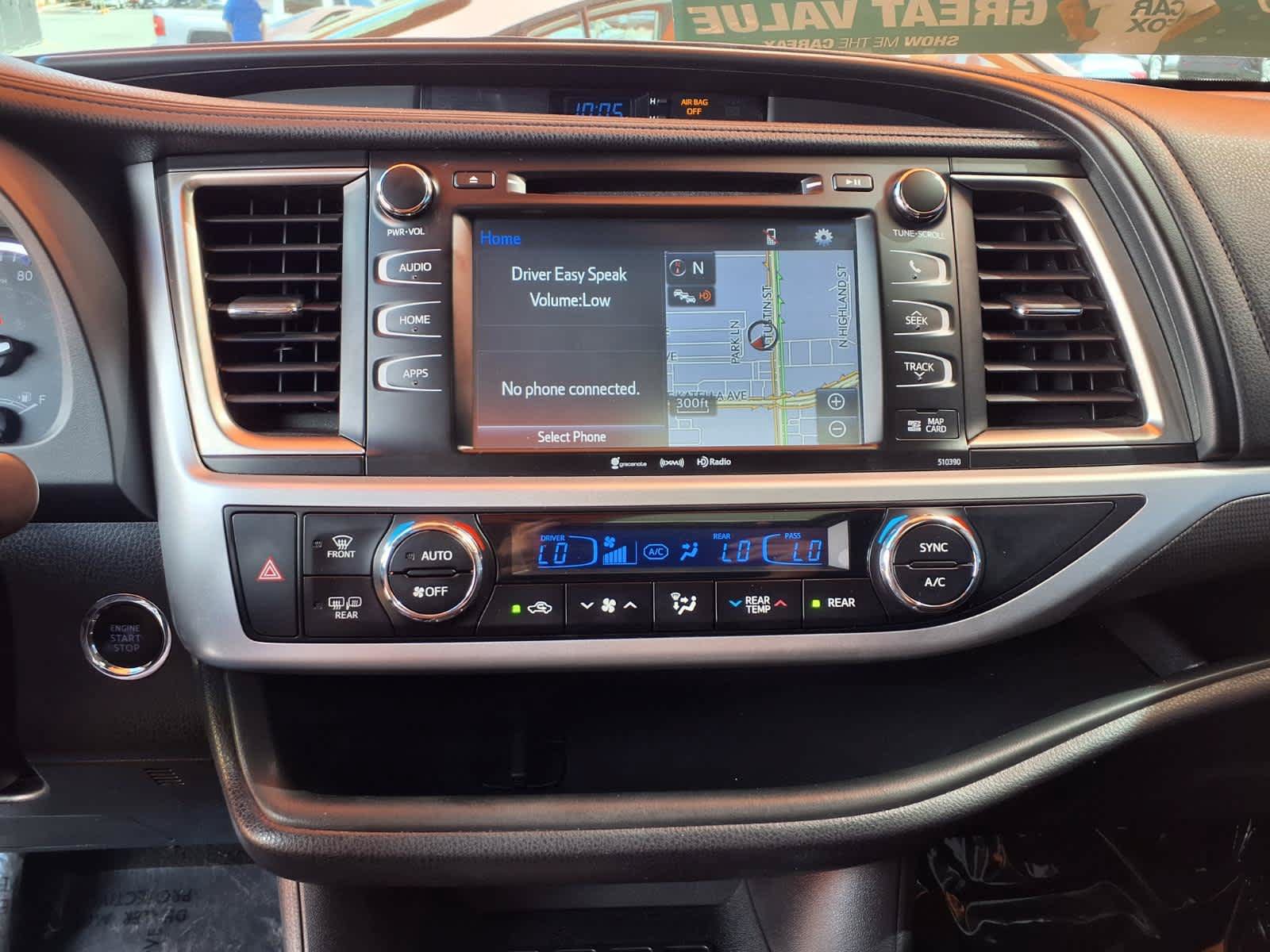 Used 2019 Toyota Highlander SE w/ Carpet Mat Package (TMS) FWD image 27